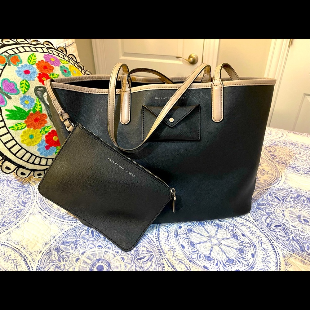 Marc by Marc Jacobs Metropolitote #48